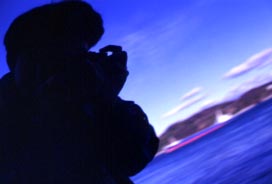 Hello ! I'm T*Kawasaki. I'm a news reporter of the newspaper at Hiroshima. I love taking photos and enjoy that on holiday.